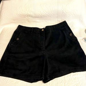 Lauren Ralph Lauren black Cinno stream lined gold snap shorts.  100 cotton.  S12